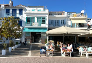 Skiathos, Hauptort
