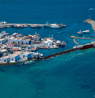 Noussa, ein Hafenort der griechischen Insel Paros