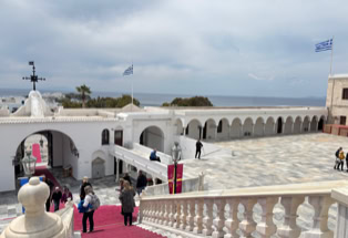 Das Lourdes der Ägäos, Tinos