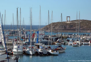 Naxos, Yachthafen.