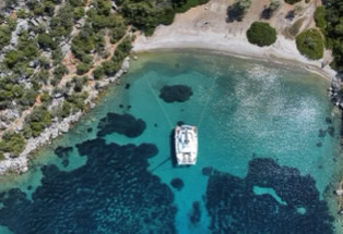 Segelruheplatz auf Peristera