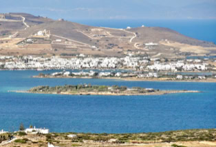 Antiparos, Blick auf Paros
