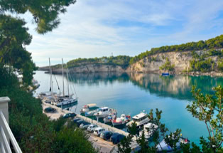 Yachthafen Patitiri, Alonissos