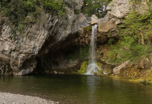 Wasserfall auf der griechischen Insel Euböa