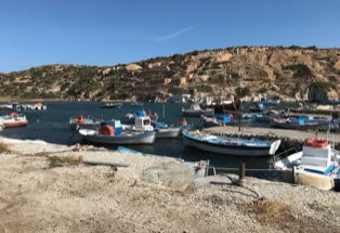Kimolos. Kleine griechische Insel bei Milos.